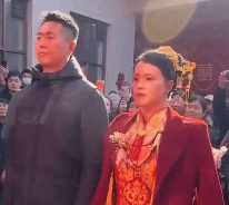 曾被誉为最帅升旗手，7000次零失误后退役开启精彩人生新篇章